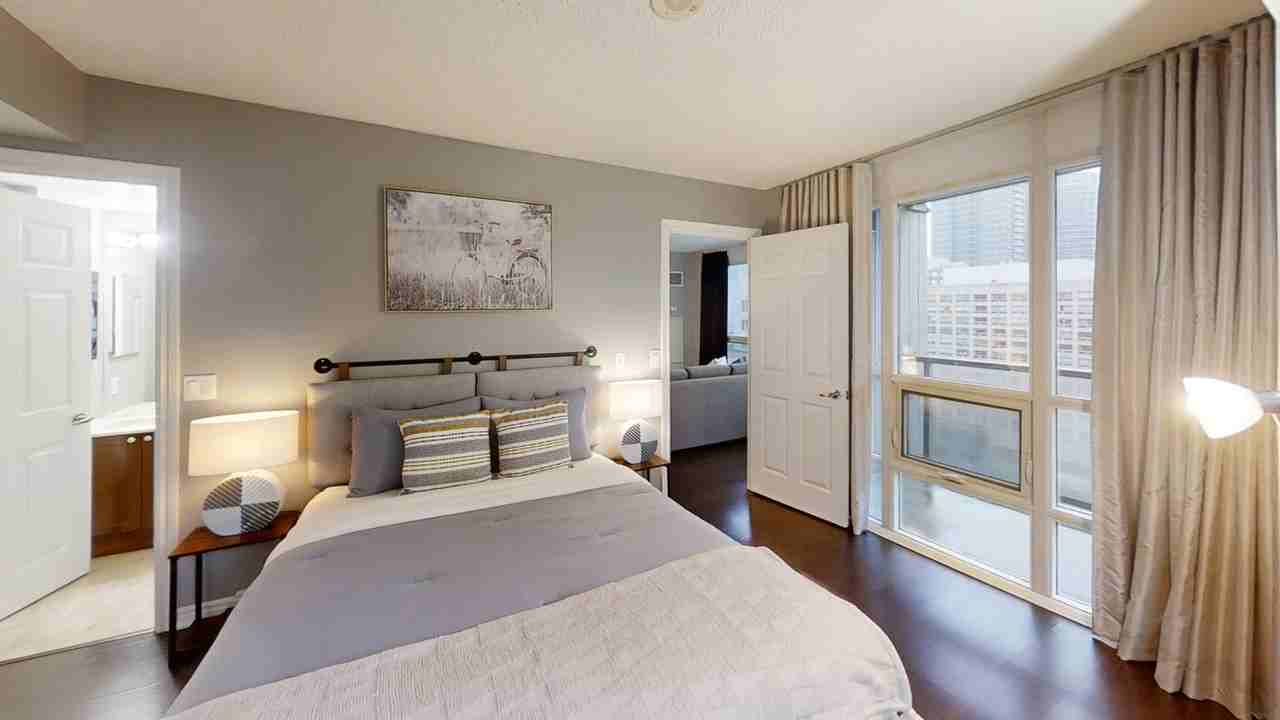 763 Bay St #1473117P - Photo 2 of 9