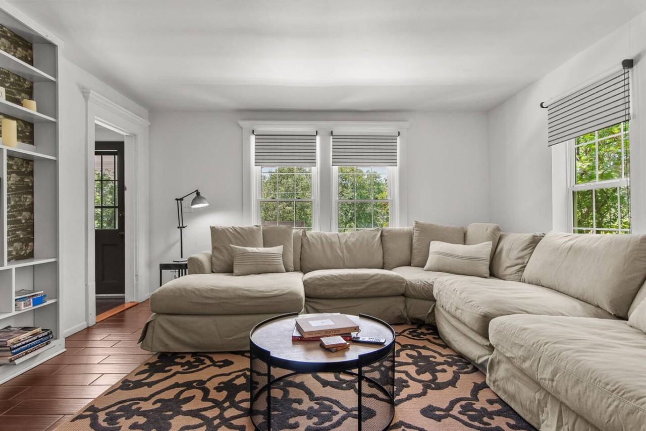 1104 Crowe Rd #1492970P - Photo 2 of 34