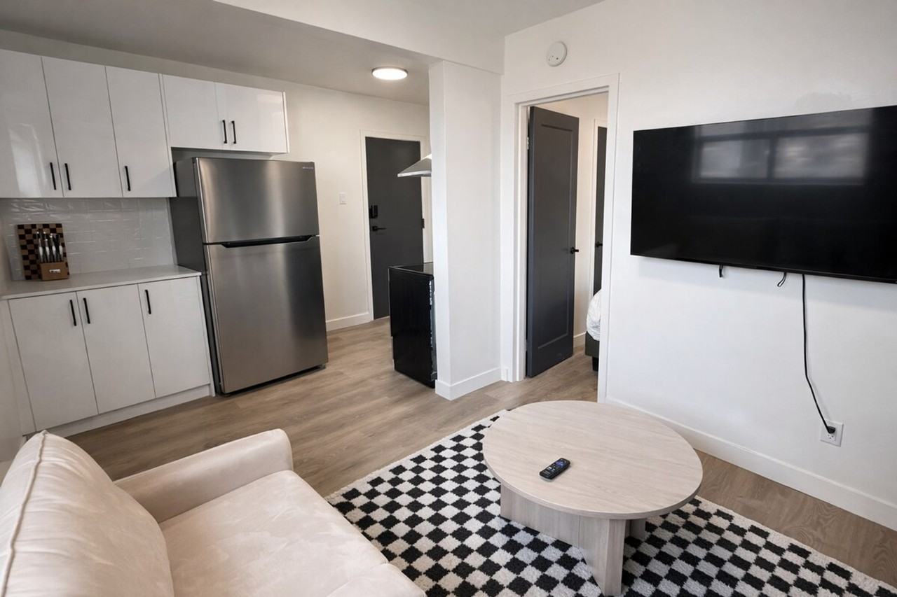 70 Marion St #1498576P - Photo 3 of 13