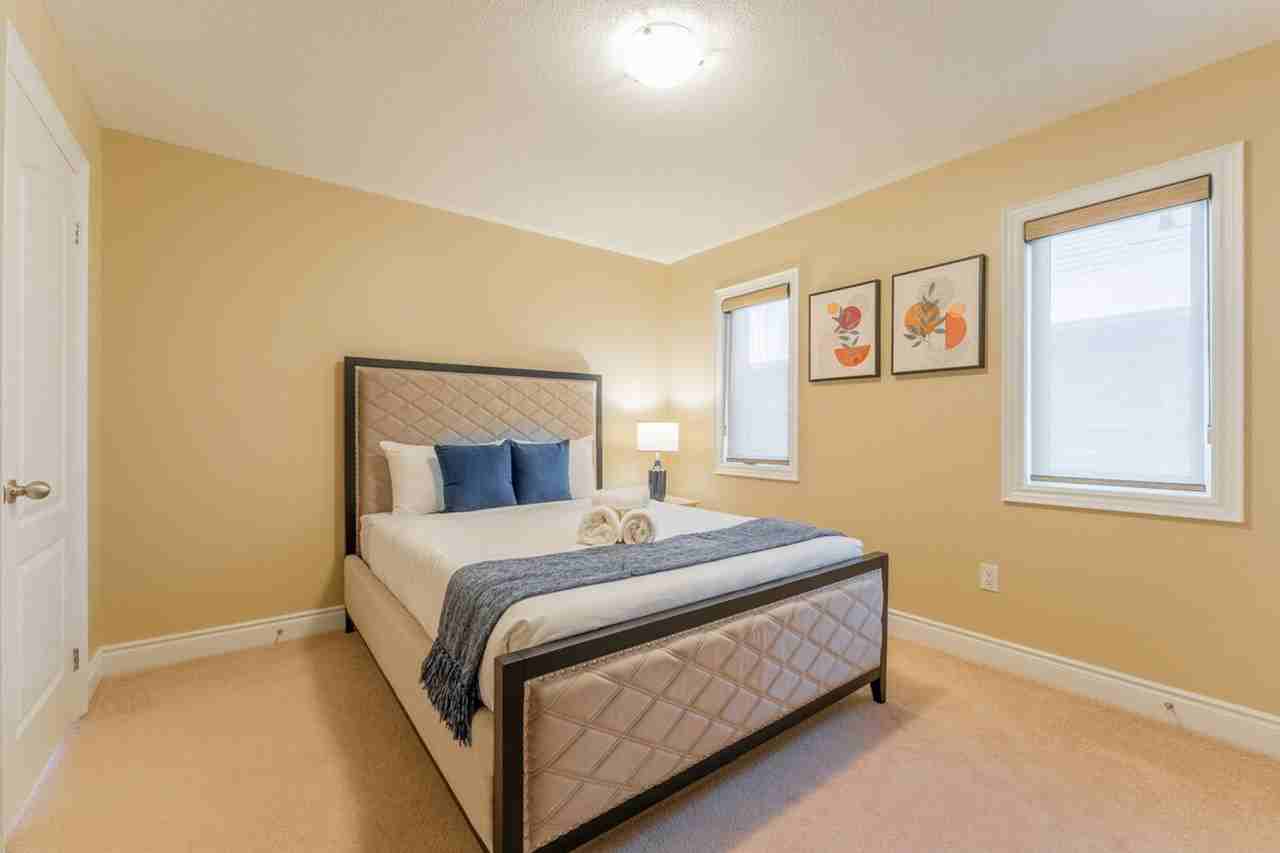 40 Coastline Dr #1507997P - Photo 5 of 43