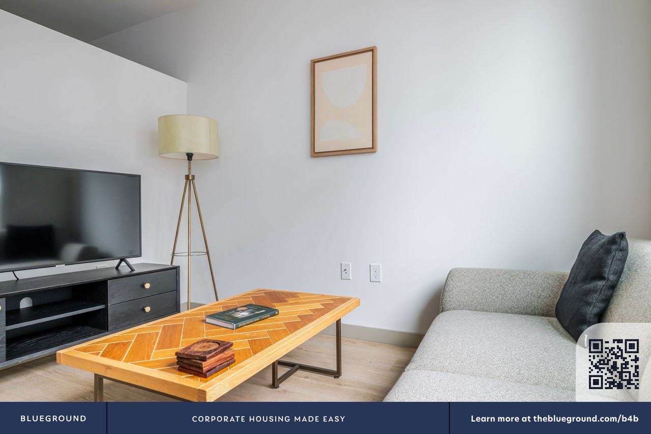 646 Ocean Avenue - Photo 6 of 32