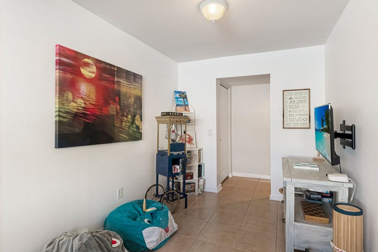 2543 Sunny Breeze Ave #1520129P - Photo 4 of 47