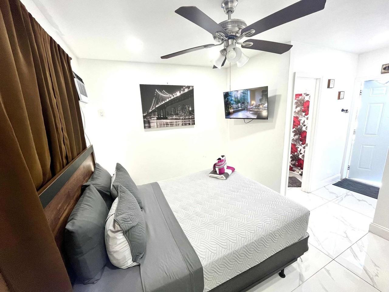 338 Van Buren St #1520241P - Photo 4 of 10