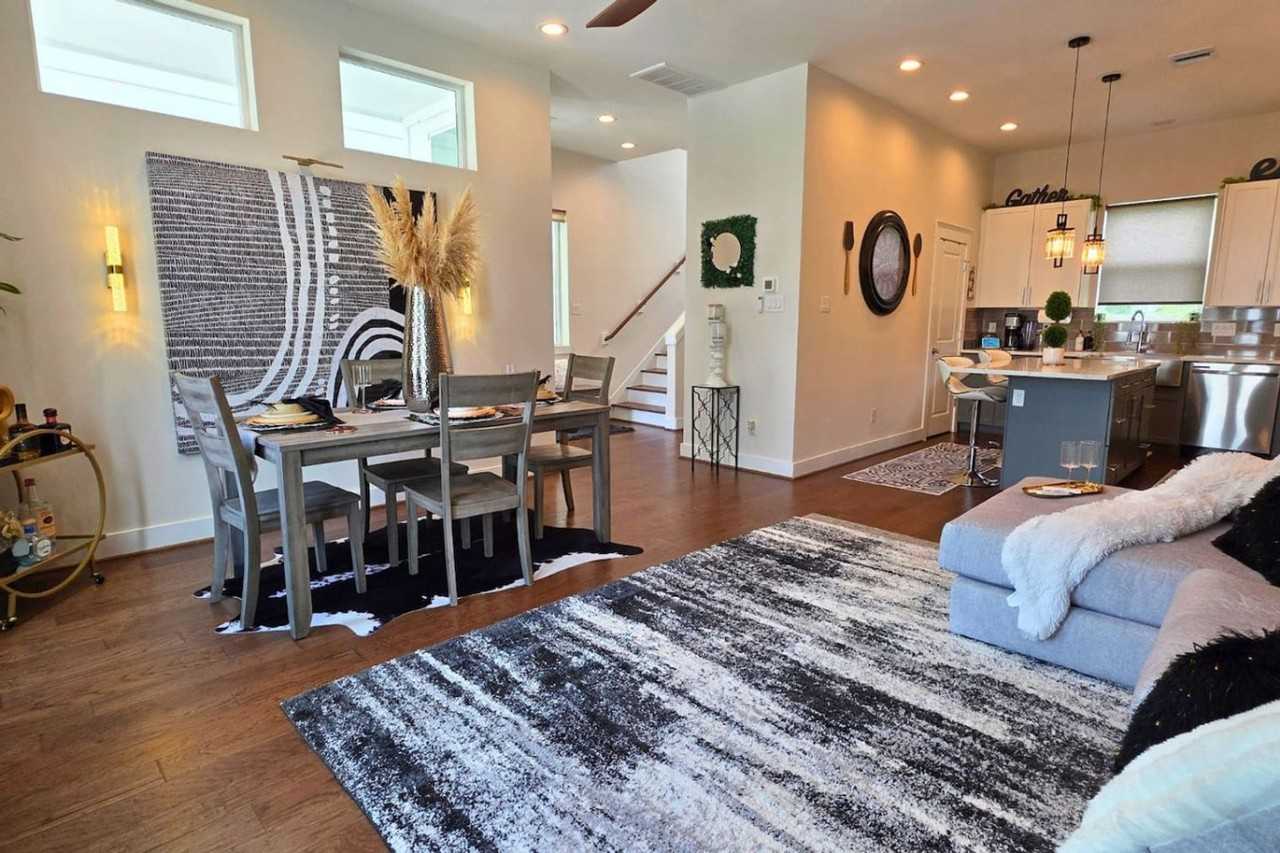 5342 Donovan Gardens Ln #1521013P - Photo 3 of 49