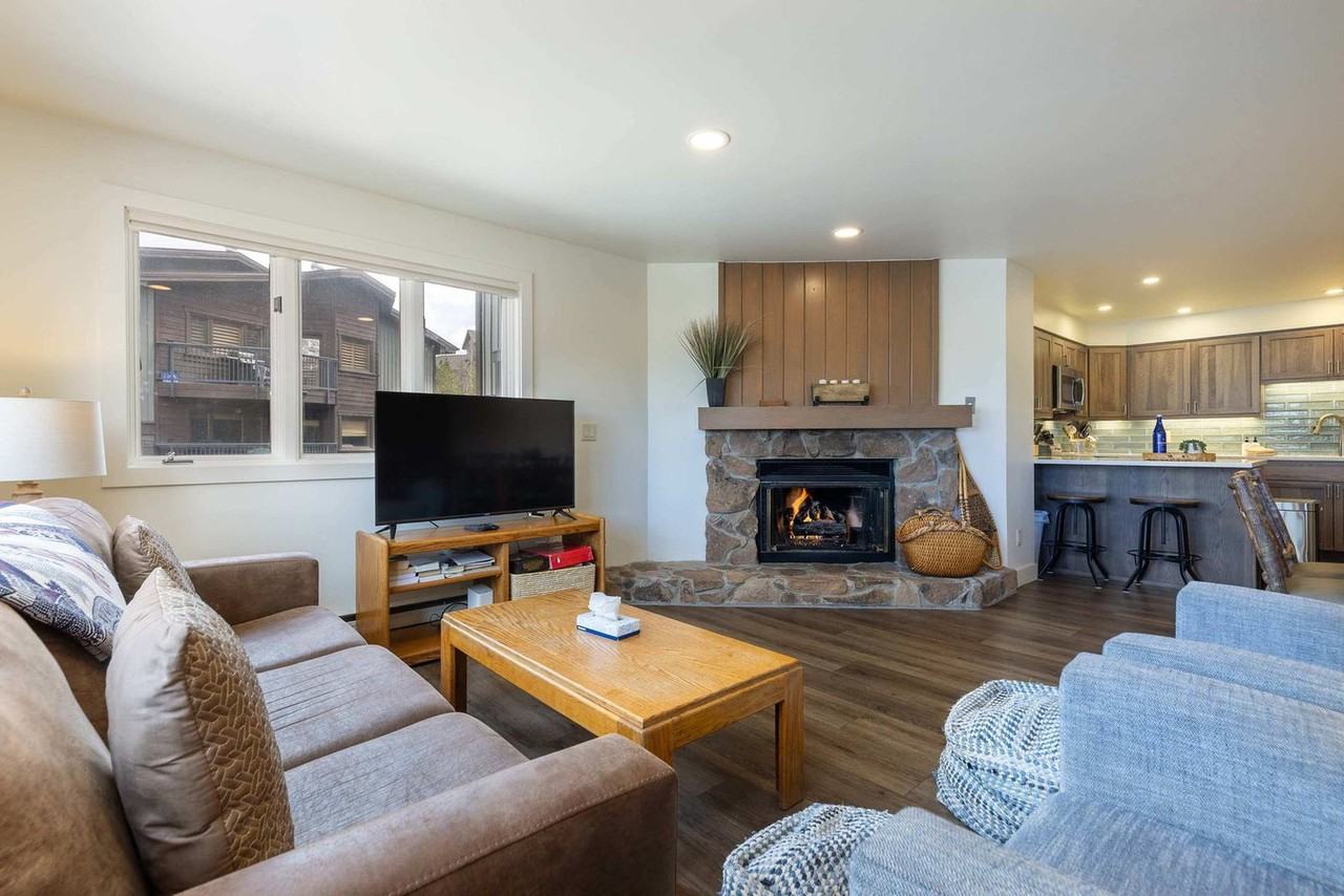 290 Broken Lance Dr #1519892P - Photo 2 of 31