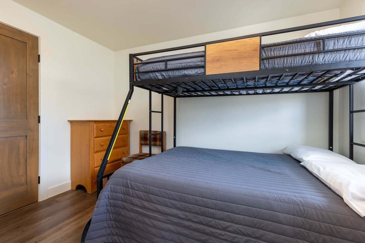 290 Broken Lance Dr #1519892P - Photo 7 of 31