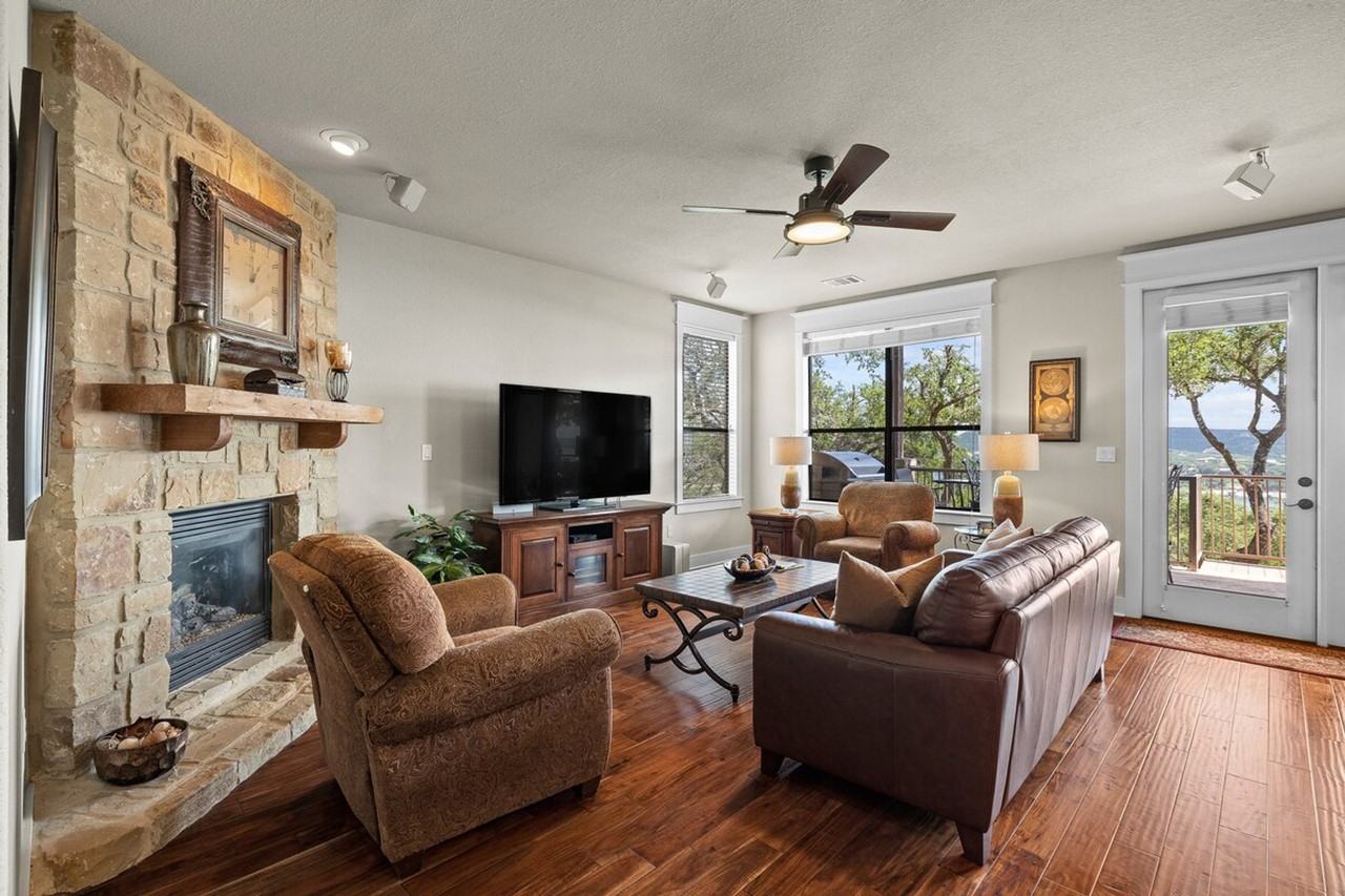 18024 Edgewood Way #1521783P - Photo 2 of 48