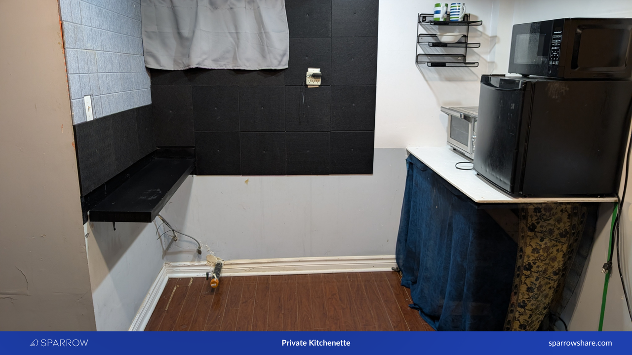 Christie St & Davenport Rd - Photo 5 of 7