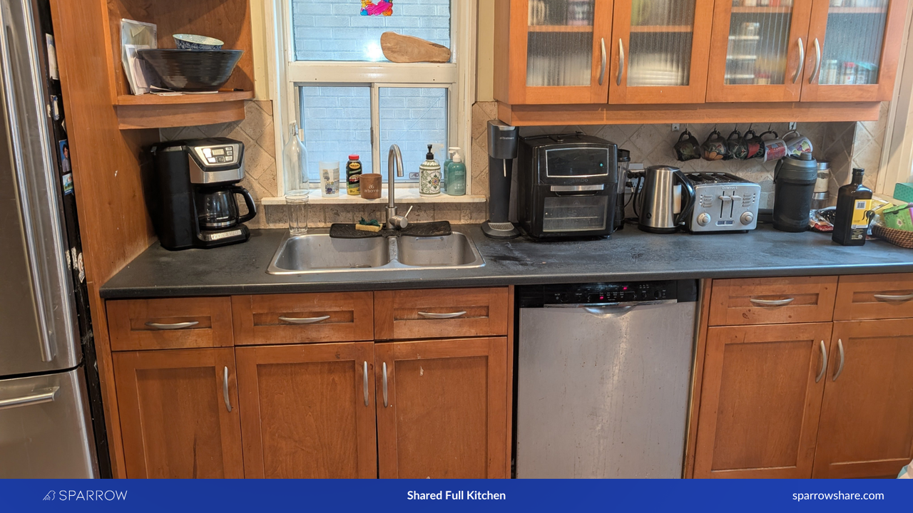 Christie St & Davenport Rd - Photo 7 of 7