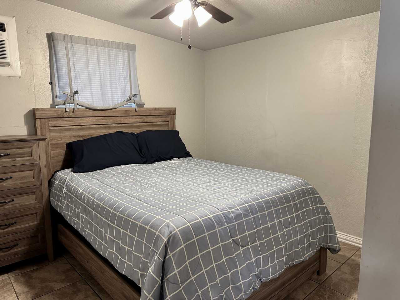 239 Peabody Avenue - 3Unit 3 #3 - Photo 3 of 10