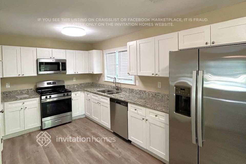 5060 Hubert Dr - Photo 5 of 21