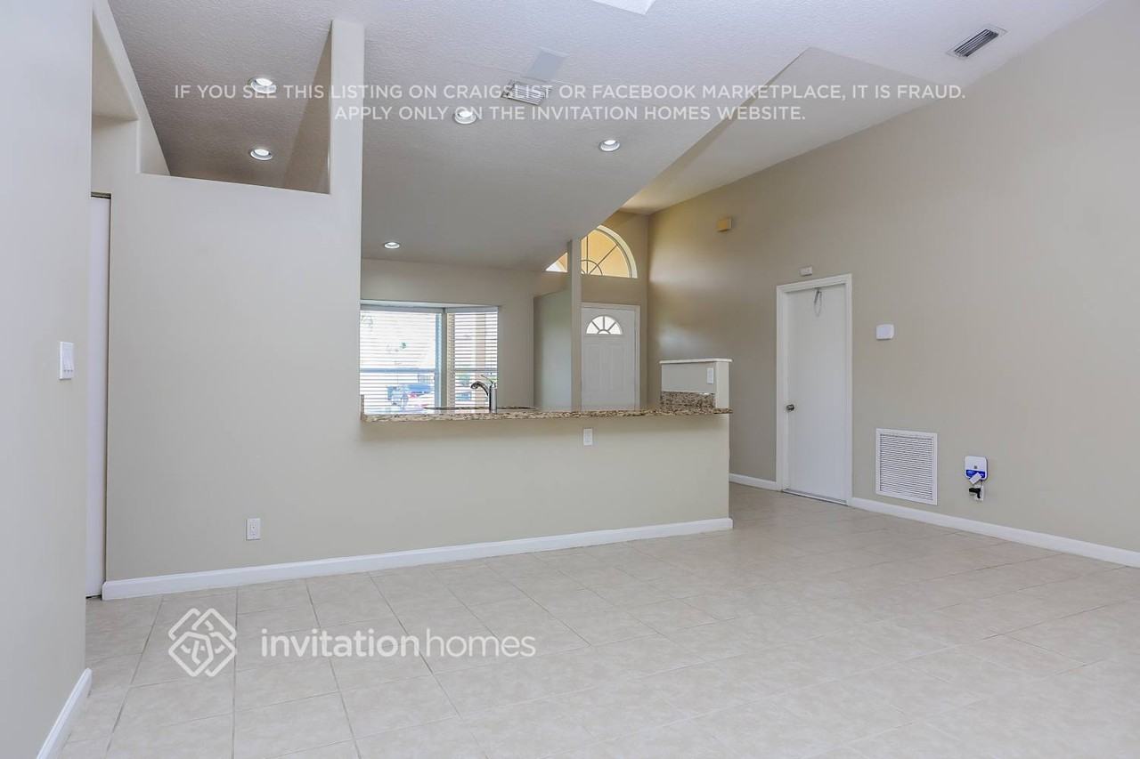 6424 Barbara St - Photo 5 of 19