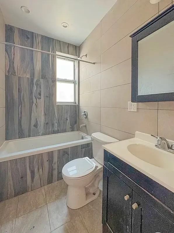 1479 East 34th Street #1 - Photo 2 of 6