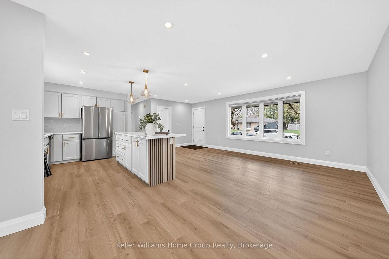 535 Elgin Street #Main - Photo 3 of 14