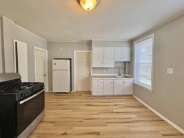 featured image of 181 Lincoln St Apt 2 #Apt 2