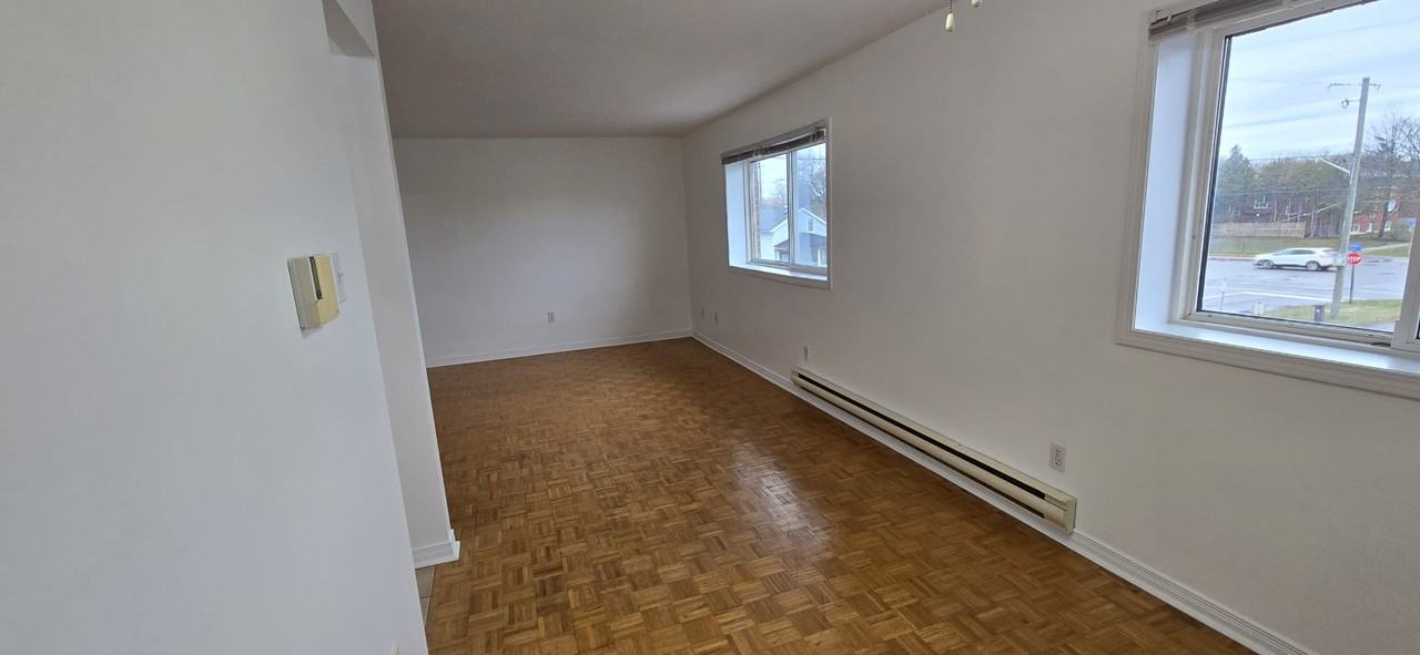 303 Frontenac Avenue #1 - Photo 7 of 15