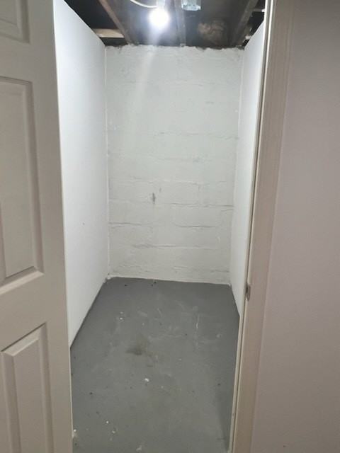 2815 Brownsville Rd #2 - Photo 3 of 11