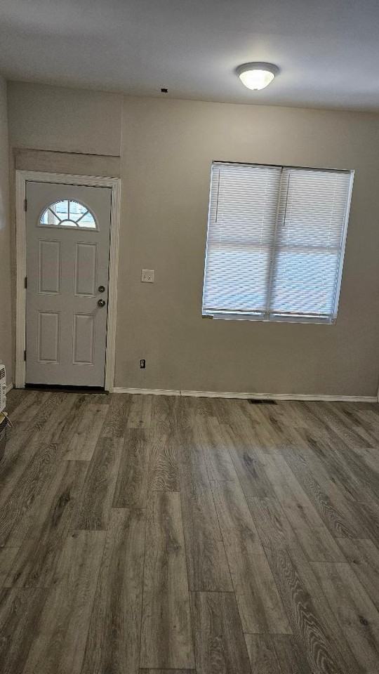 214 S Edgewood St - Photo 7 of 27