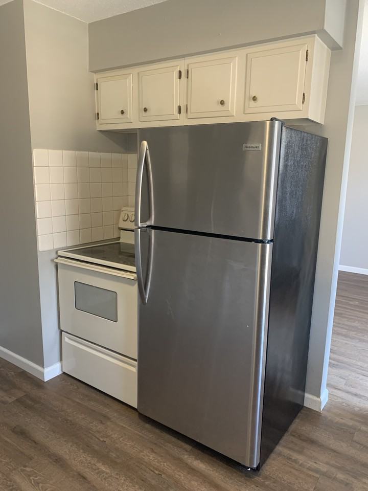 200 West Bluff Street #E5 - Photo 7 of 10