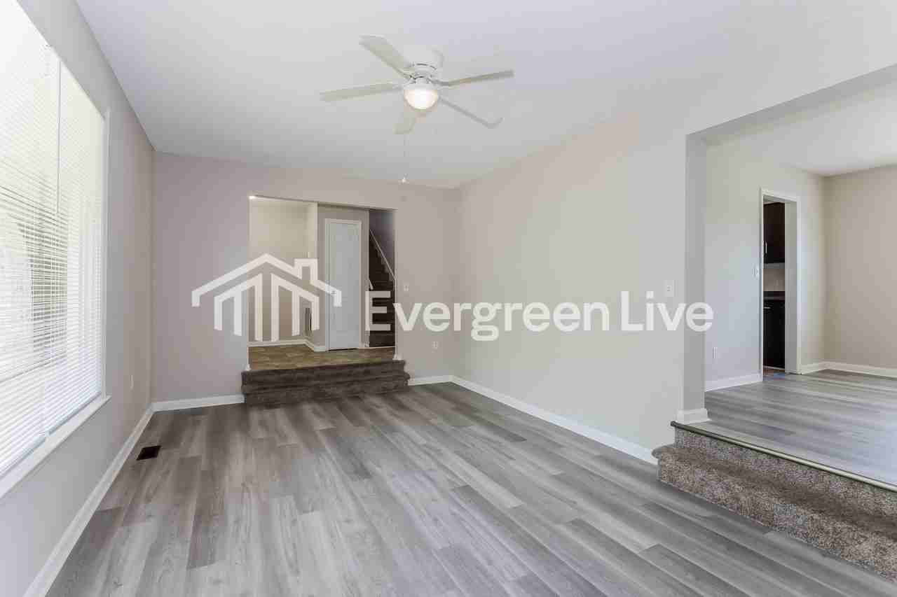 3122 Fieldstone Cir - Photo 6 of 15