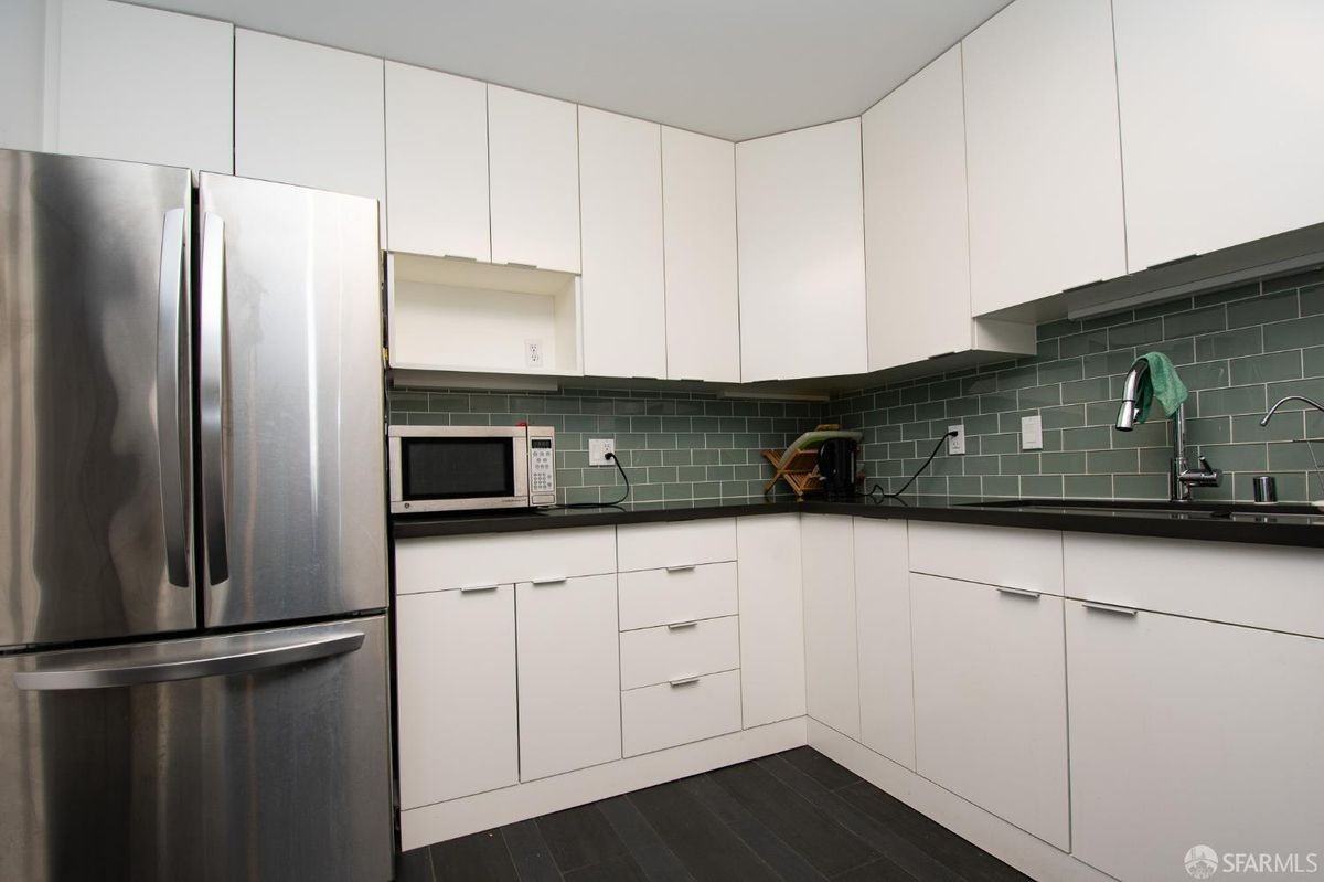127 Knockash Hl - Photo 2 of 15