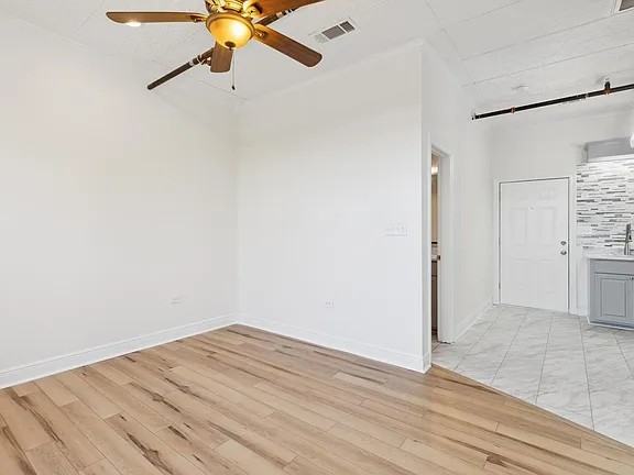 300 Forrest Avenue apt Forrest Avenue Hattiesburg #202 - Photo 5 of 14