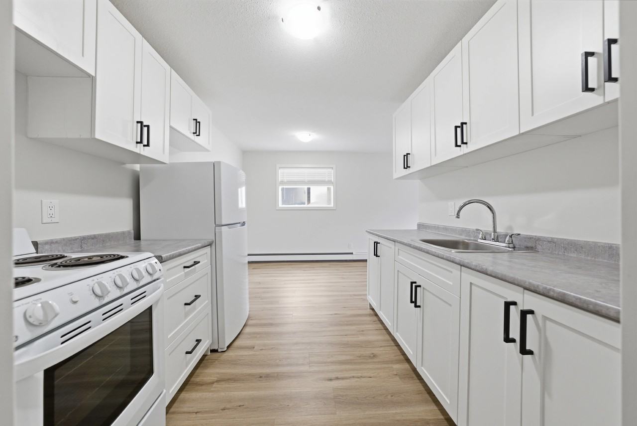 West Ridge Apartments - Photo 6 of 34