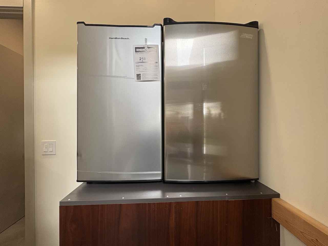 6571 Gainsborough Drive - Photo 3 of 14