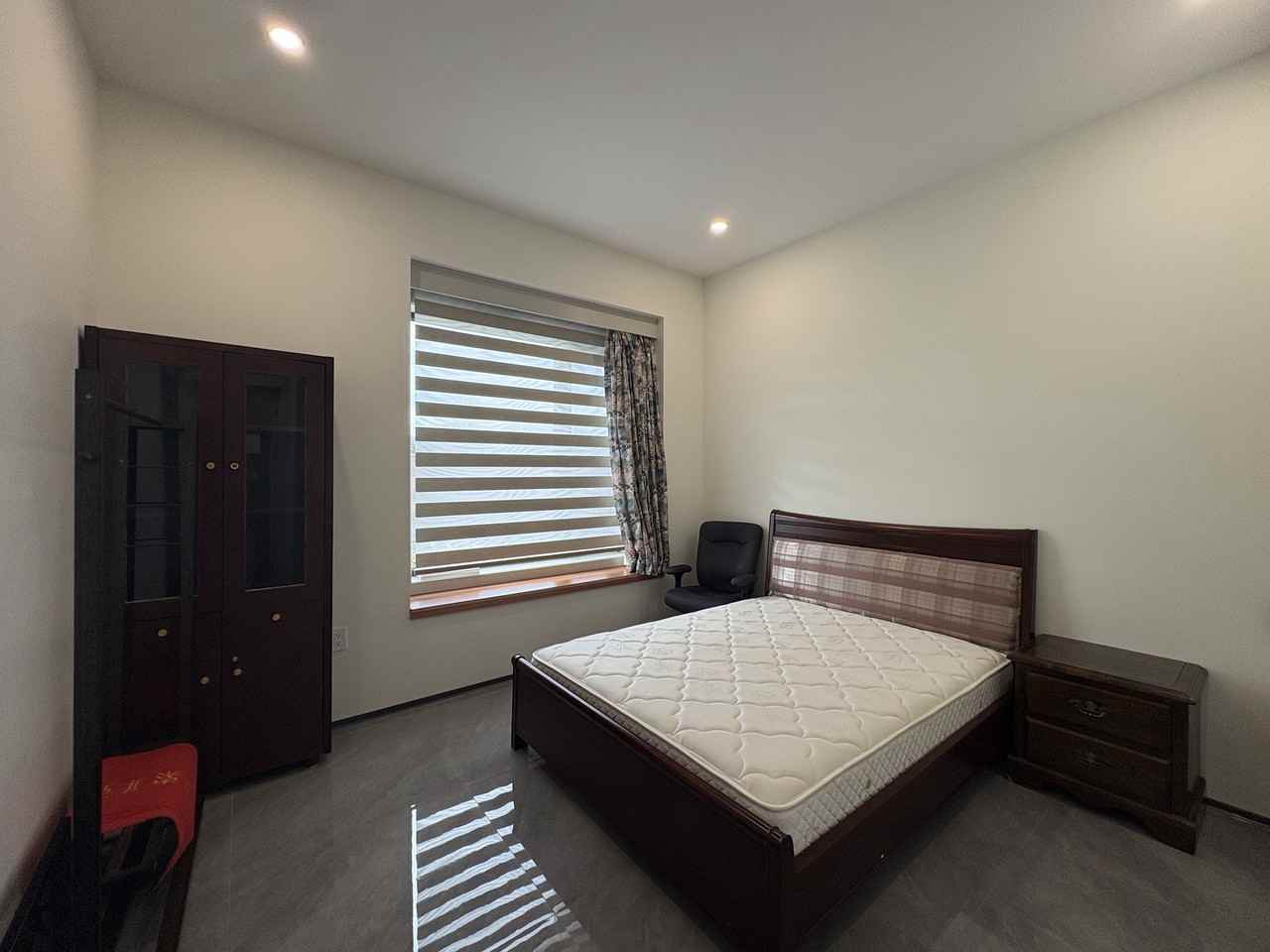 6571 Gainsborough Drive - Photo 7 of 14