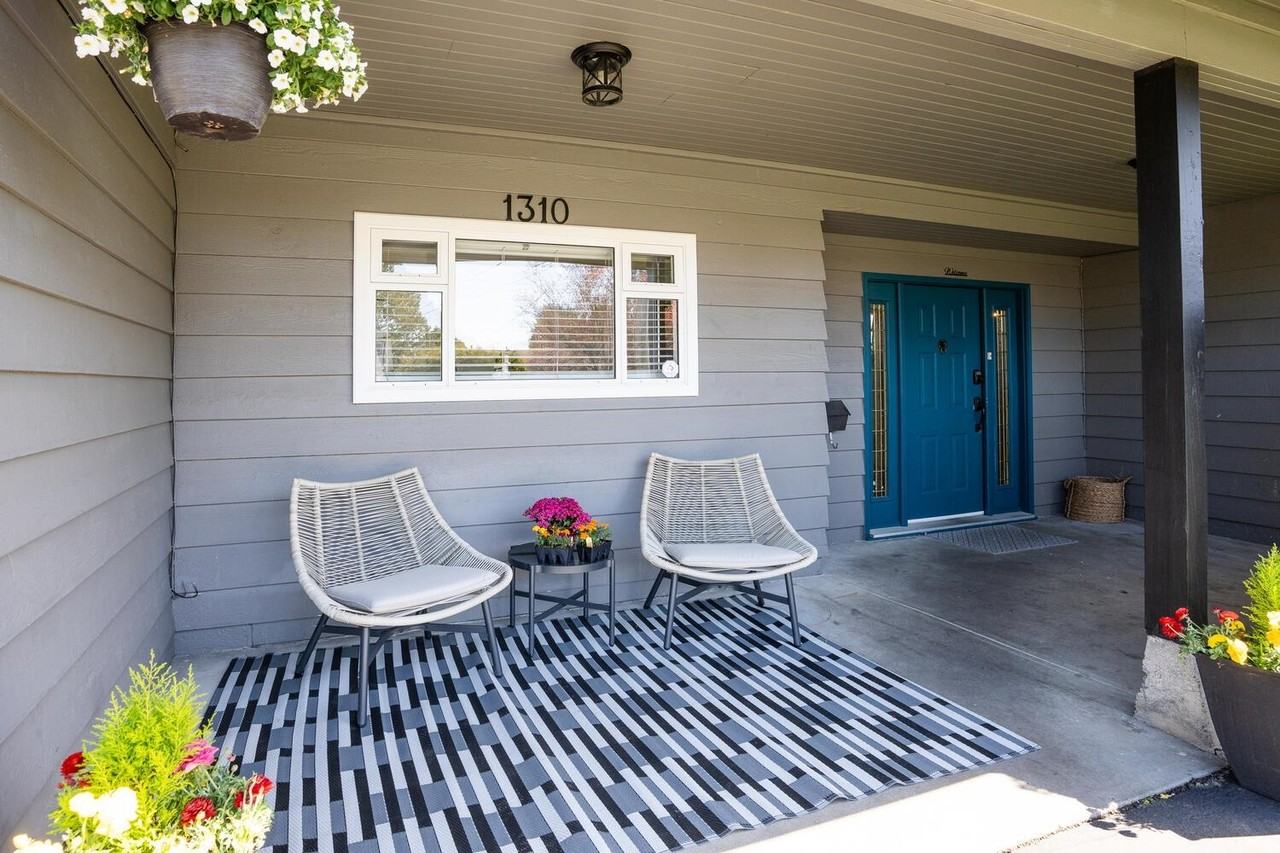 1310 53A Street - Photo 6 of 6