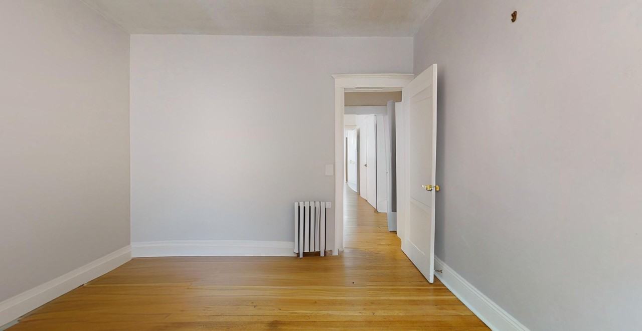 95 Jamaica - Photo 5 of 14