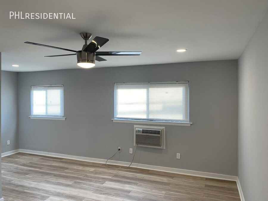 5424 Rising Sun Ave #2B - Photo 3 of 10