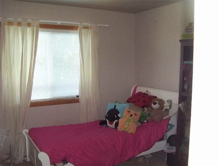152 Ivy Street Northeast - Photo 7 of 15