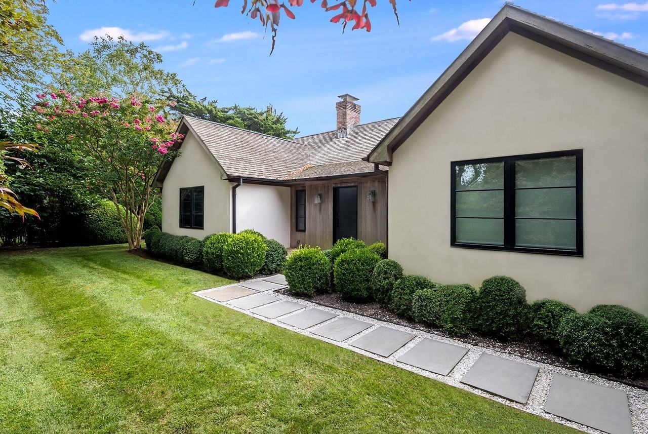 65 Mill Hill Ln - Photo 3 of 18