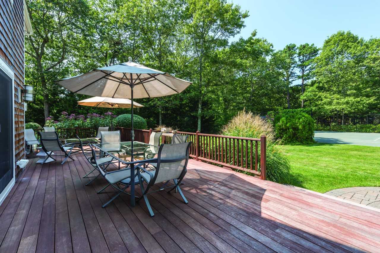 37 Arbutus Rd - Photo 4 of 24