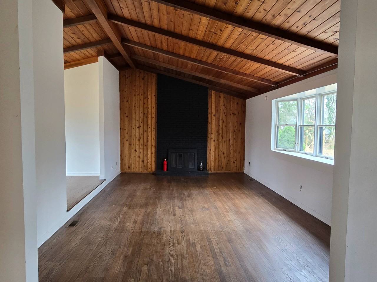 12 Fox Hunt Ln - Photo 3 of 9