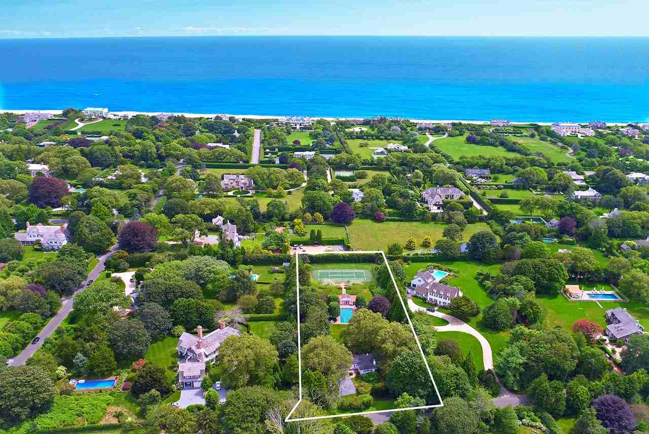 33 Apaquogue Rd - Photo 2 of 9