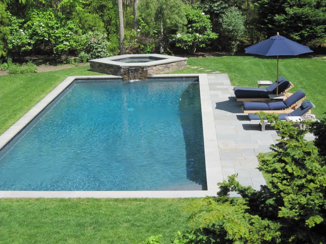 19 Dawnwood Ln - Photo 2 of 30