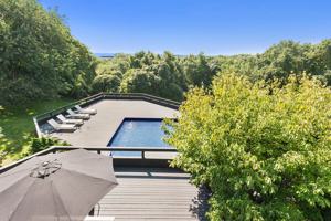 featured image of 29 S Davis Ave