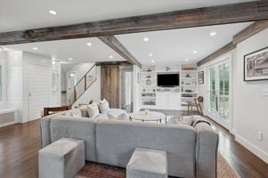 featured image of 30 Sunset Rd