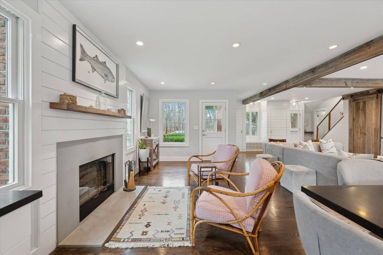 30 Sunset Rd - Photo 4 of 26