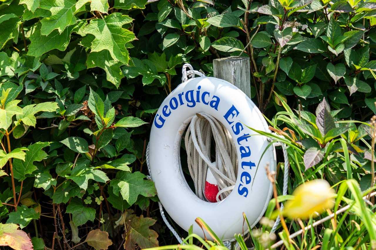 45 Huckleberry Ln - Photo 2 of 22