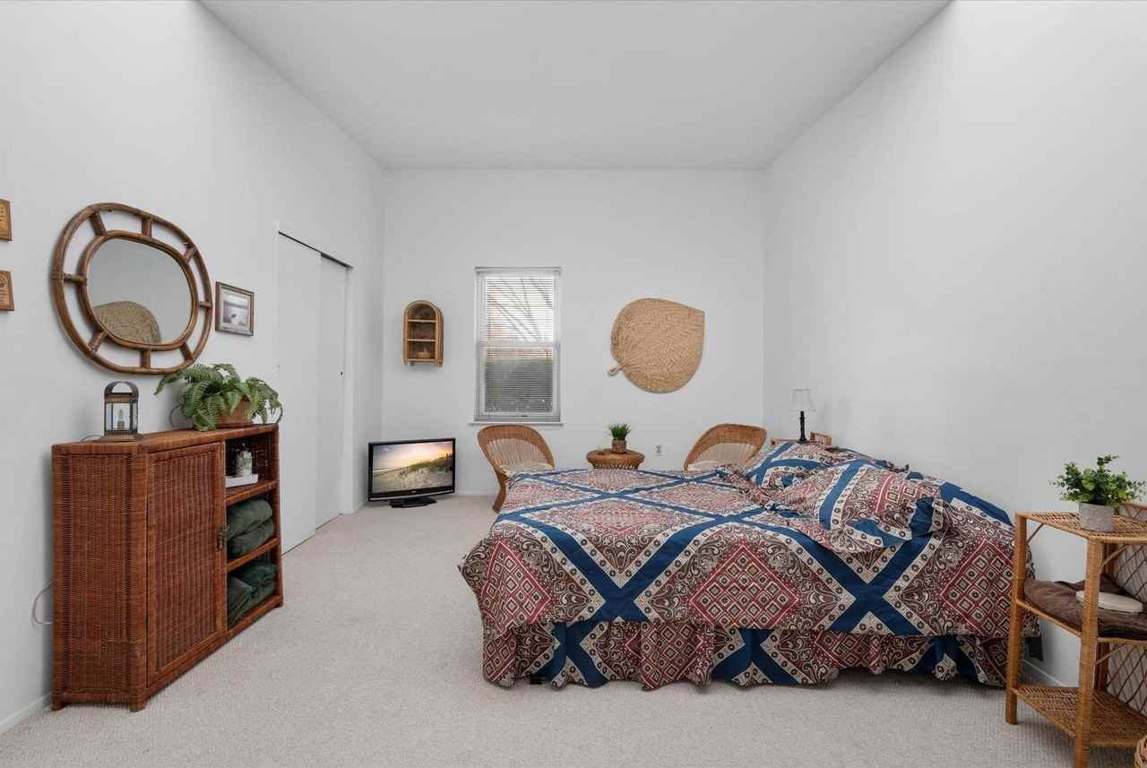 30 Little Neck Rd - Photo 6 of 20