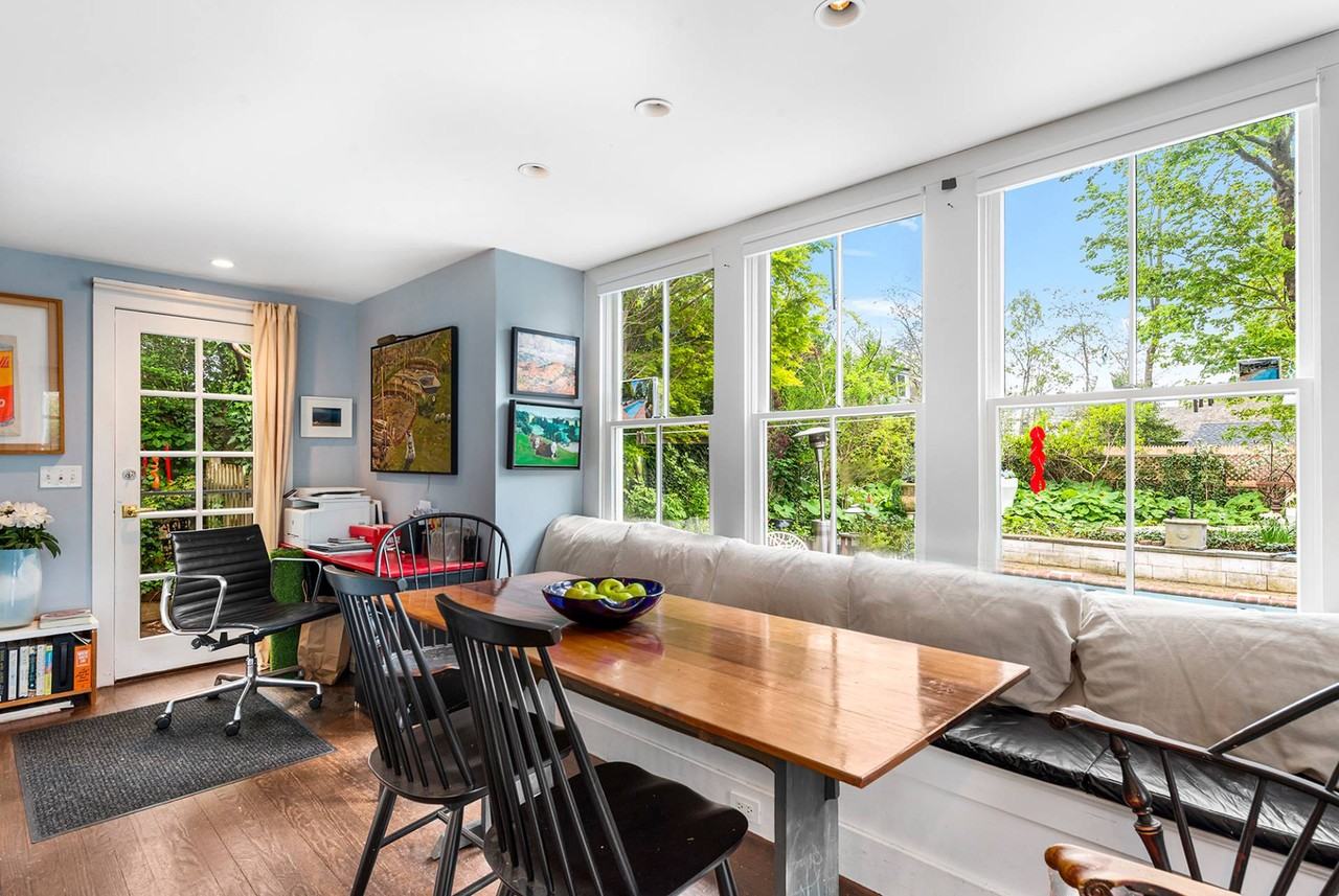 28 Bowden Sq - Photo 6 of 30