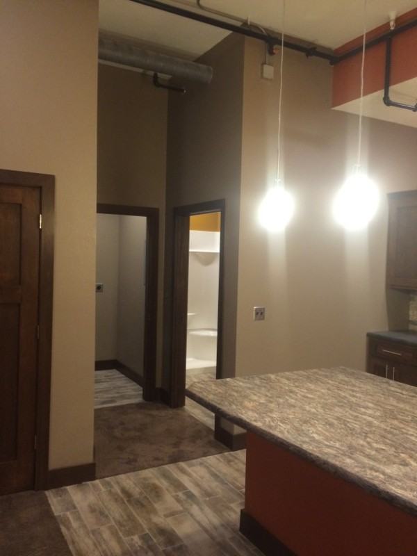 131 N Santa Fe Ave - Photo 3 of 6