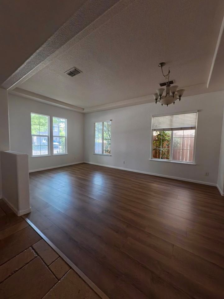 2877 Gray Fox Way - Photo 7 of 33