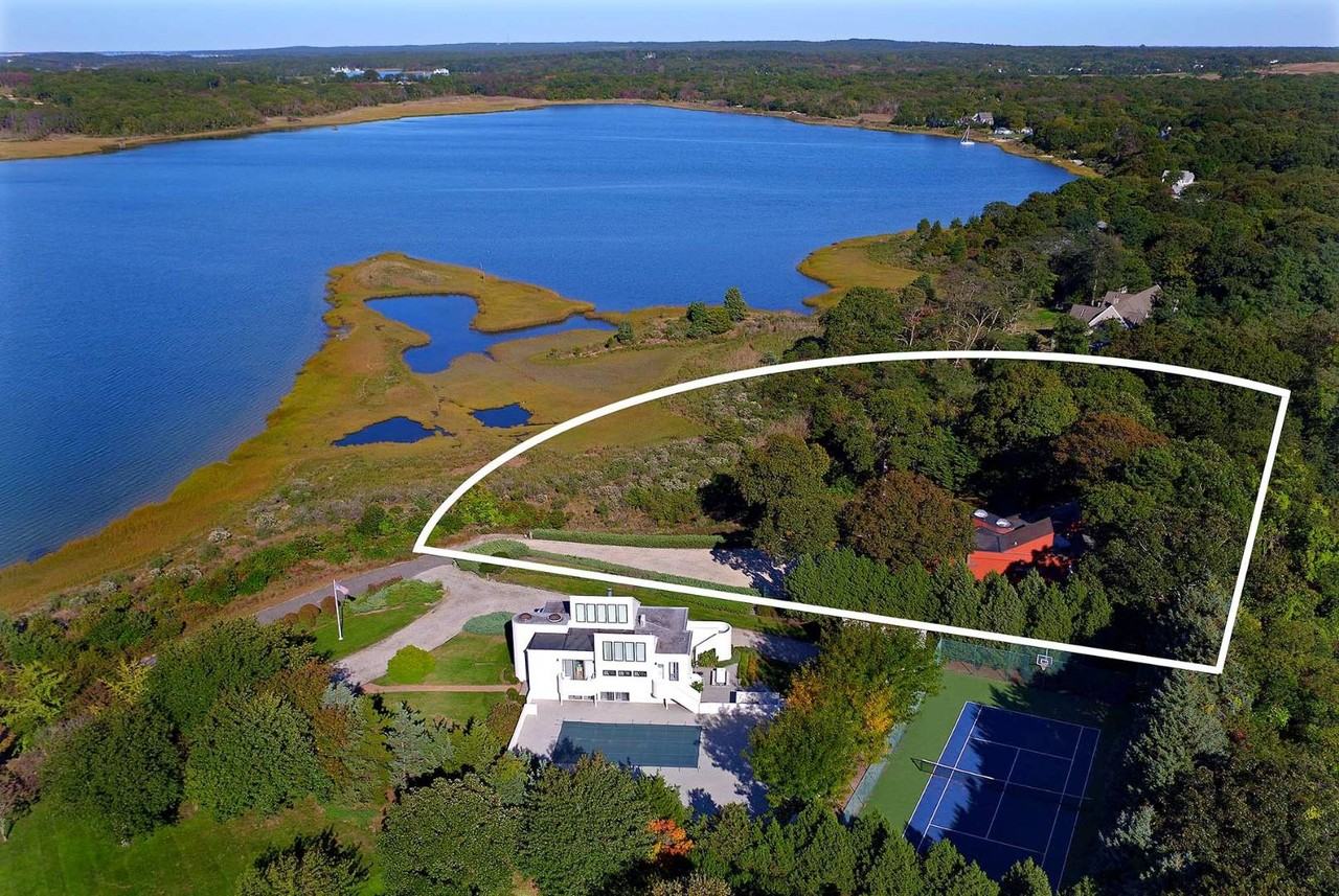 86 Inlet Rd E - Photo 3 of 20