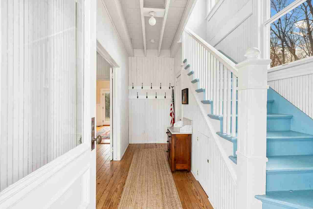 150 King St - Photo 3 of 22