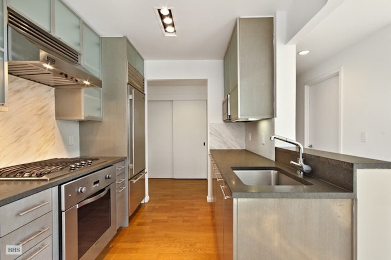 200 Chambers St #19G - Photo 3 of 5