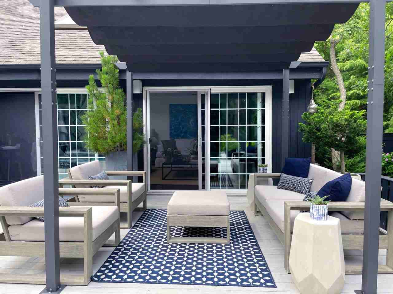 22 Montauk Ave - Photo 5 of 13